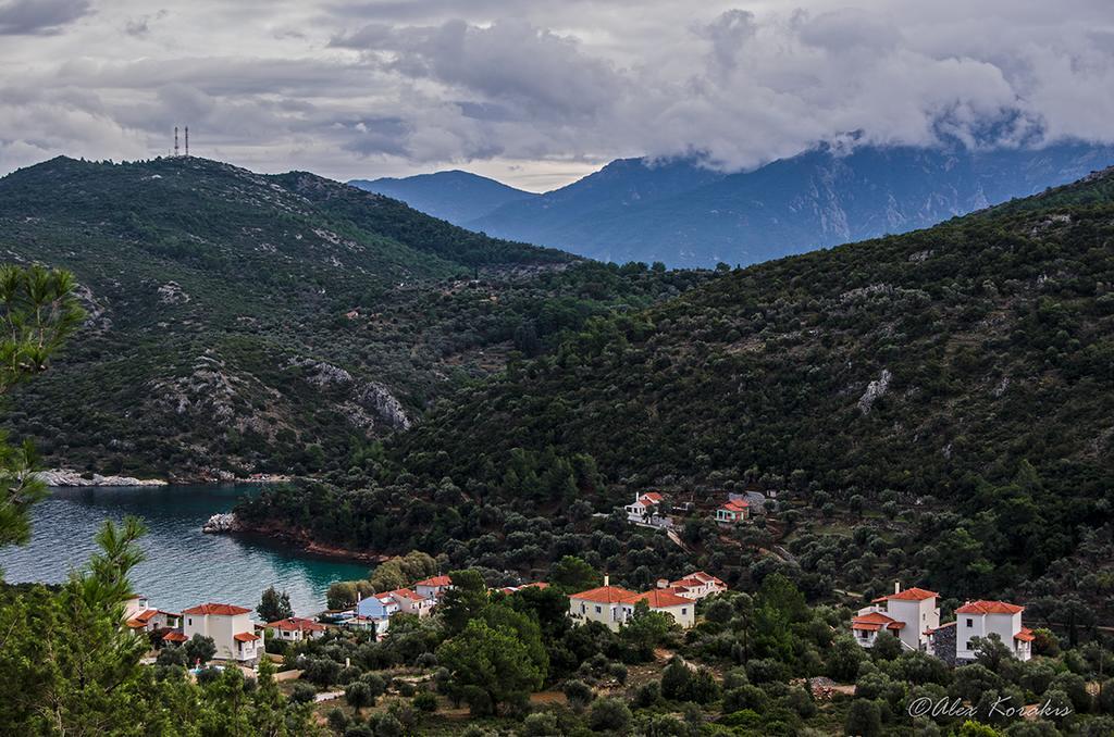 Athina Studio Apartments Кервели Экстерьер фото