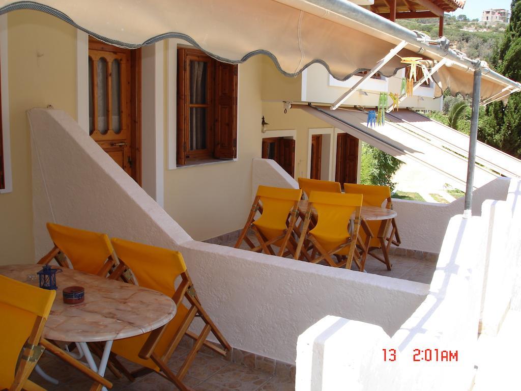 Athina Studio Apartments Кервели Номер фото